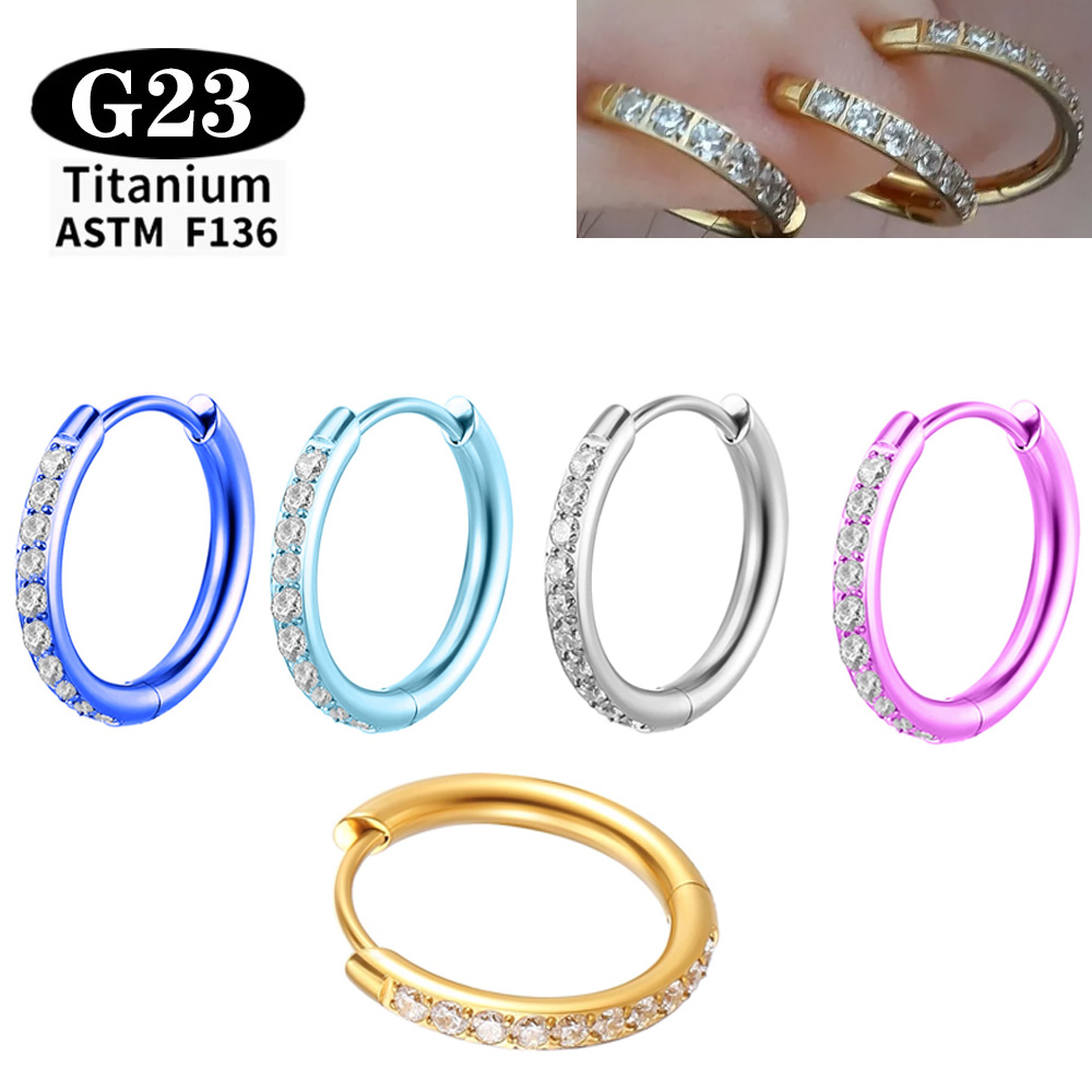 Body Jewelry Quality - ASTM F136 G23 Titan-CZ-Kreolen mit Scharniersegment,