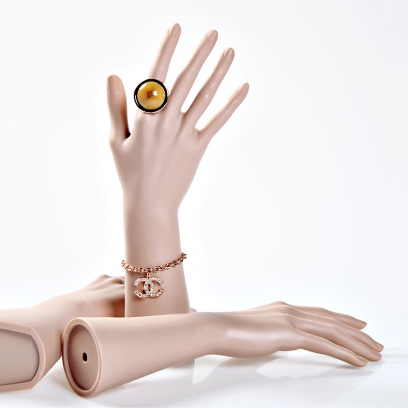 Unzerbrechliche weibliche Scha – Body Jewelry Plus Bewertung und Preis
