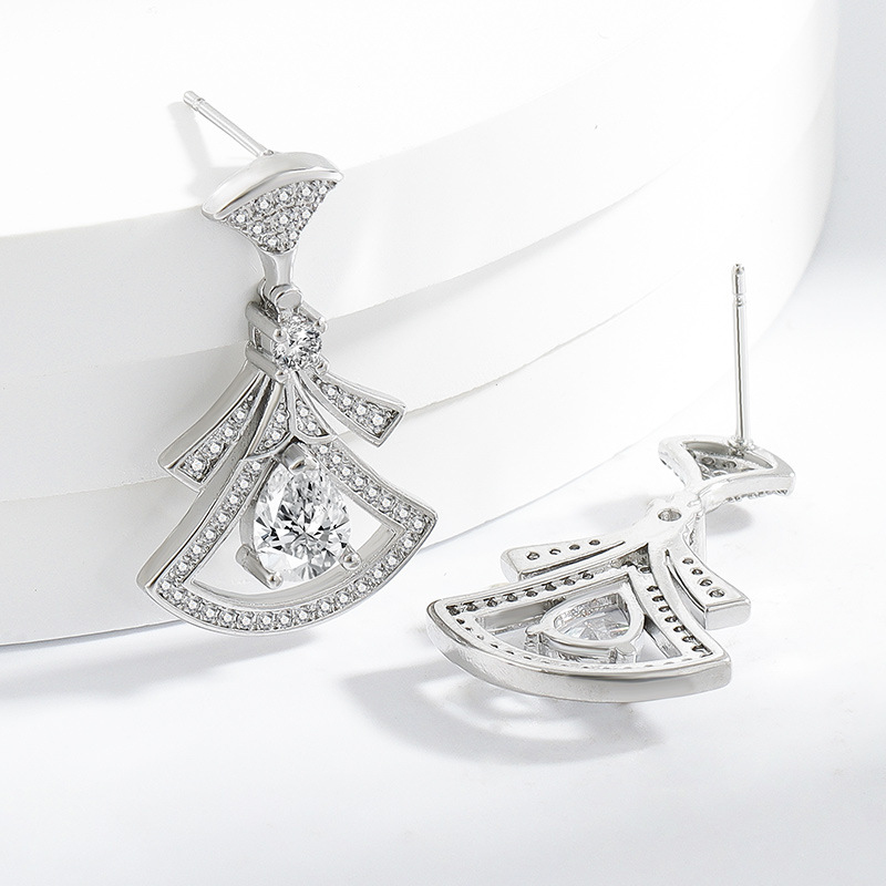 Exquisite, diamantbesetzte, fä – Body Jewelry Kit Bewertung und Preis
